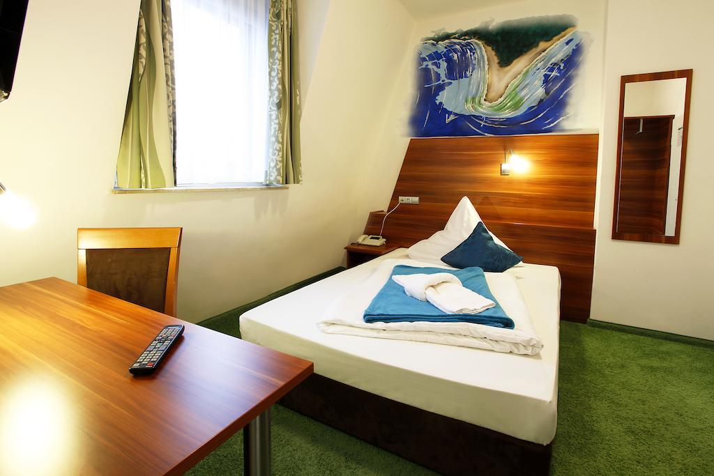 Warsteinerhof By Centro Comfort Keulen Kamer foto